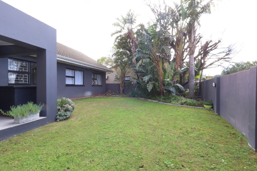4 Bedroom Property for Sale in Klein Drakenstein Western Cape
